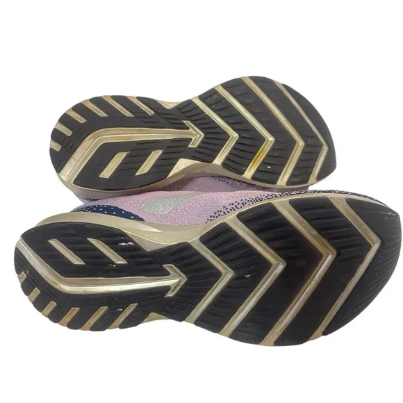 Brooks Levitate 2  Women's Gradient Pink and Navy Athletic Shoes - Picture 5 of 7